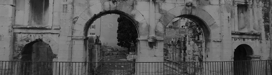 La Porte Auguste à Nîmes La Porte Auguste à Nîmes
